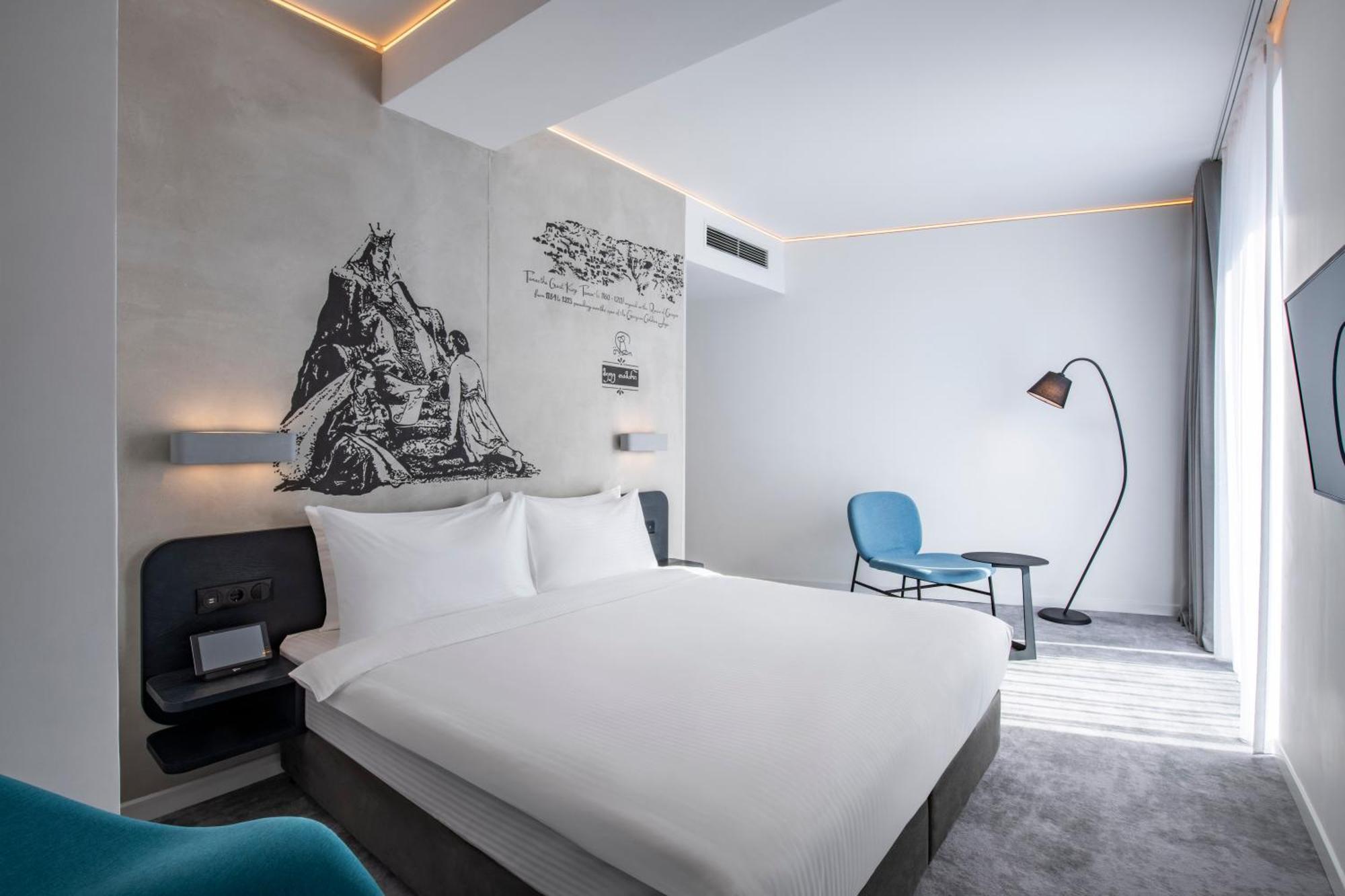 Hotel Golden Tulip Design Tbilisi Pokój zdjęcie