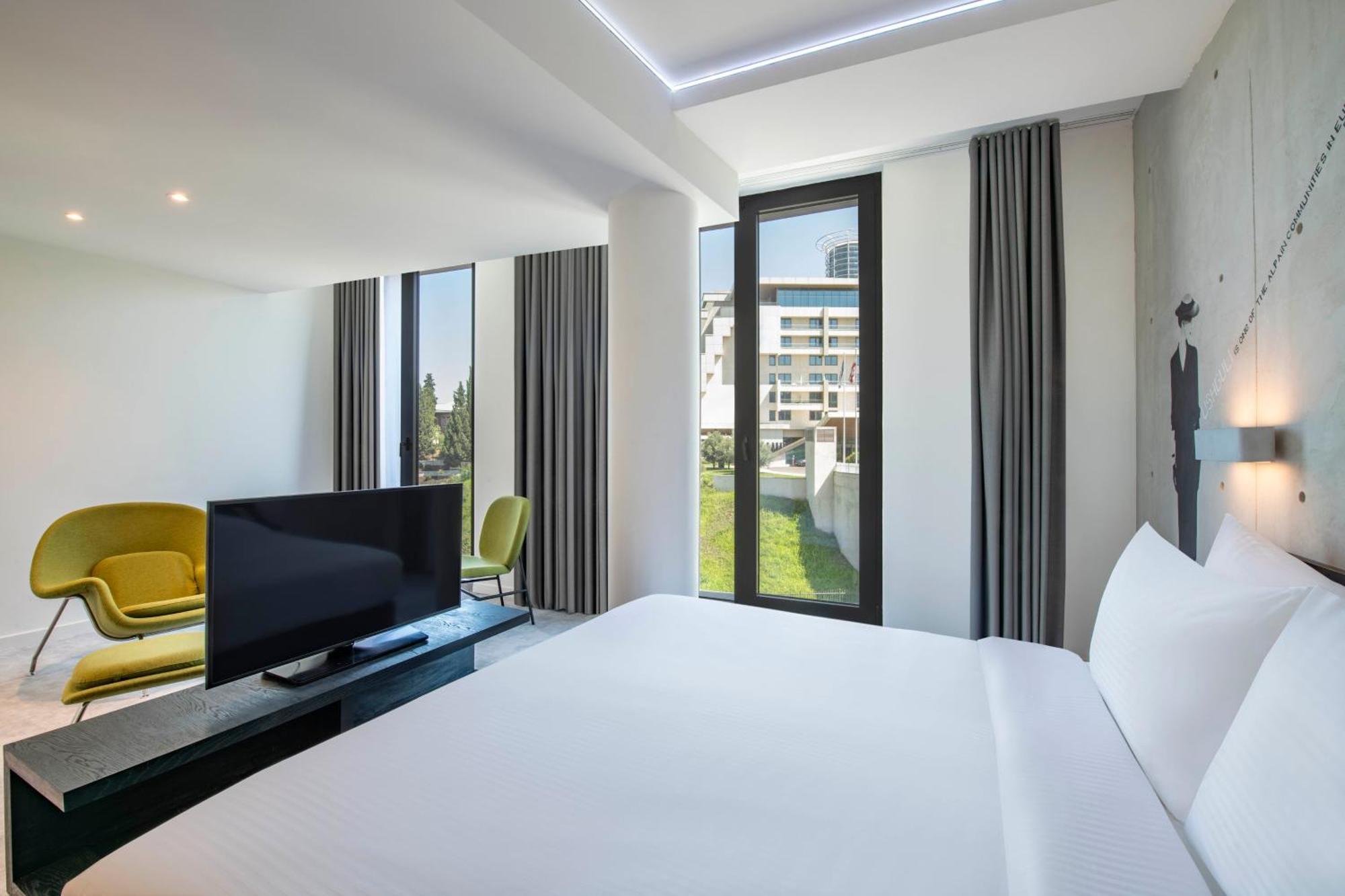 Hotel Golden Tulip Design Tbilisi Pokój zdjęcie